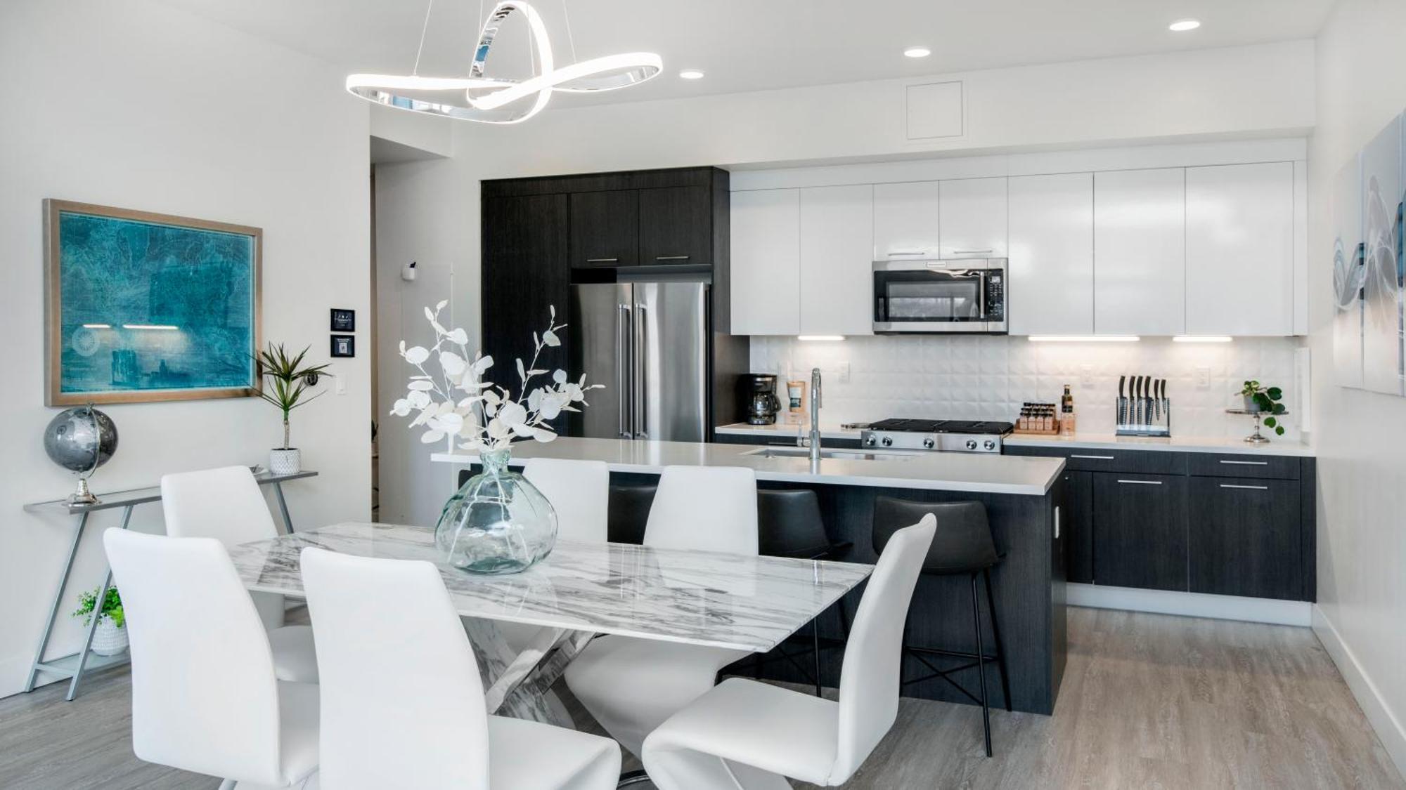 2880 Above The Cityline Elegance At Espadin Holiday home *